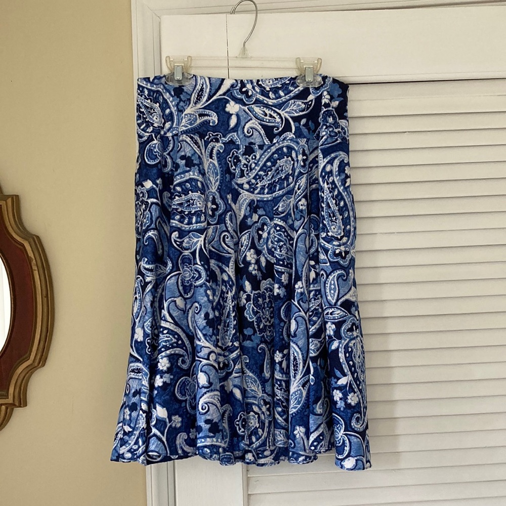 Woman’s Flared Skirt